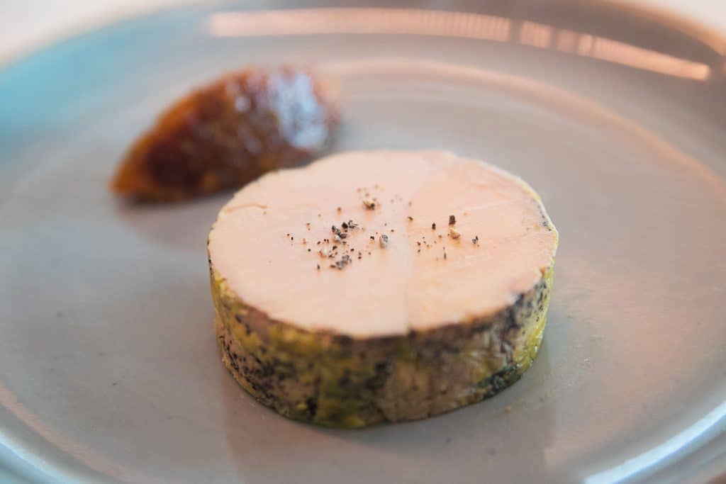 Foie gras de canard à offrir dans un panier gourmand